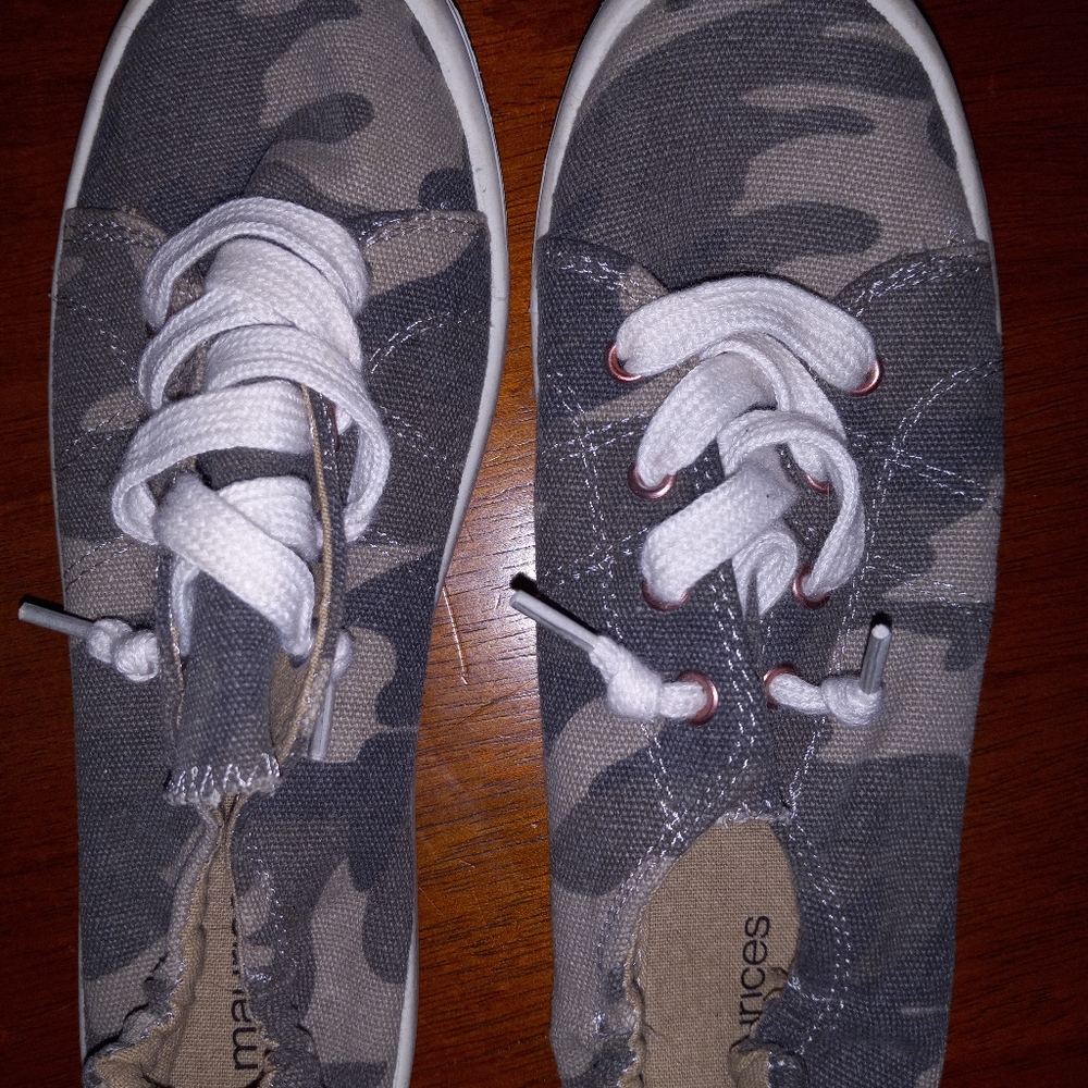 Maurices Camo Tennishoe